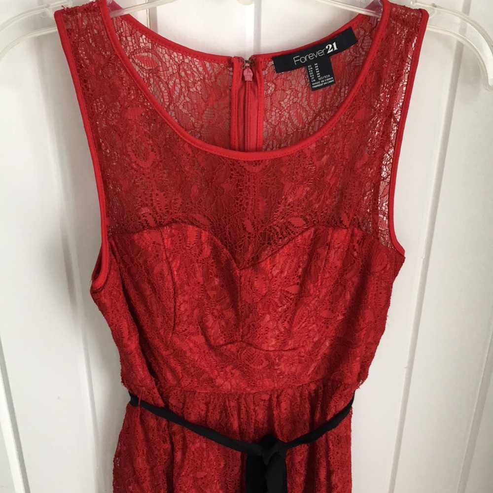 Lace sweetheart skater dress